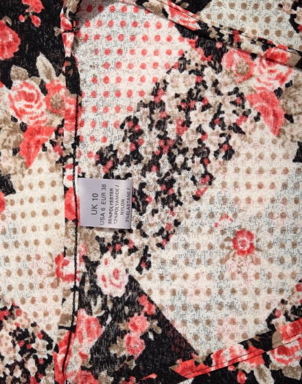 Дамска блуза с къс ръкав