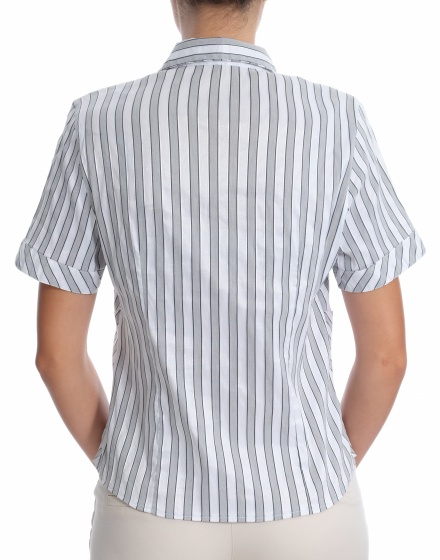 Дамска риза с къс ръкав