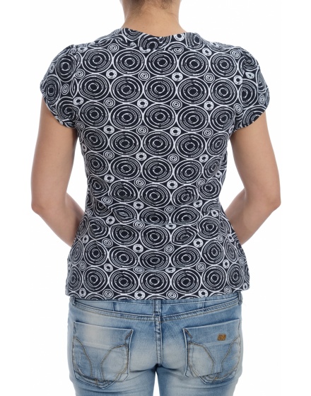 Дамска блуза с къс ръкав