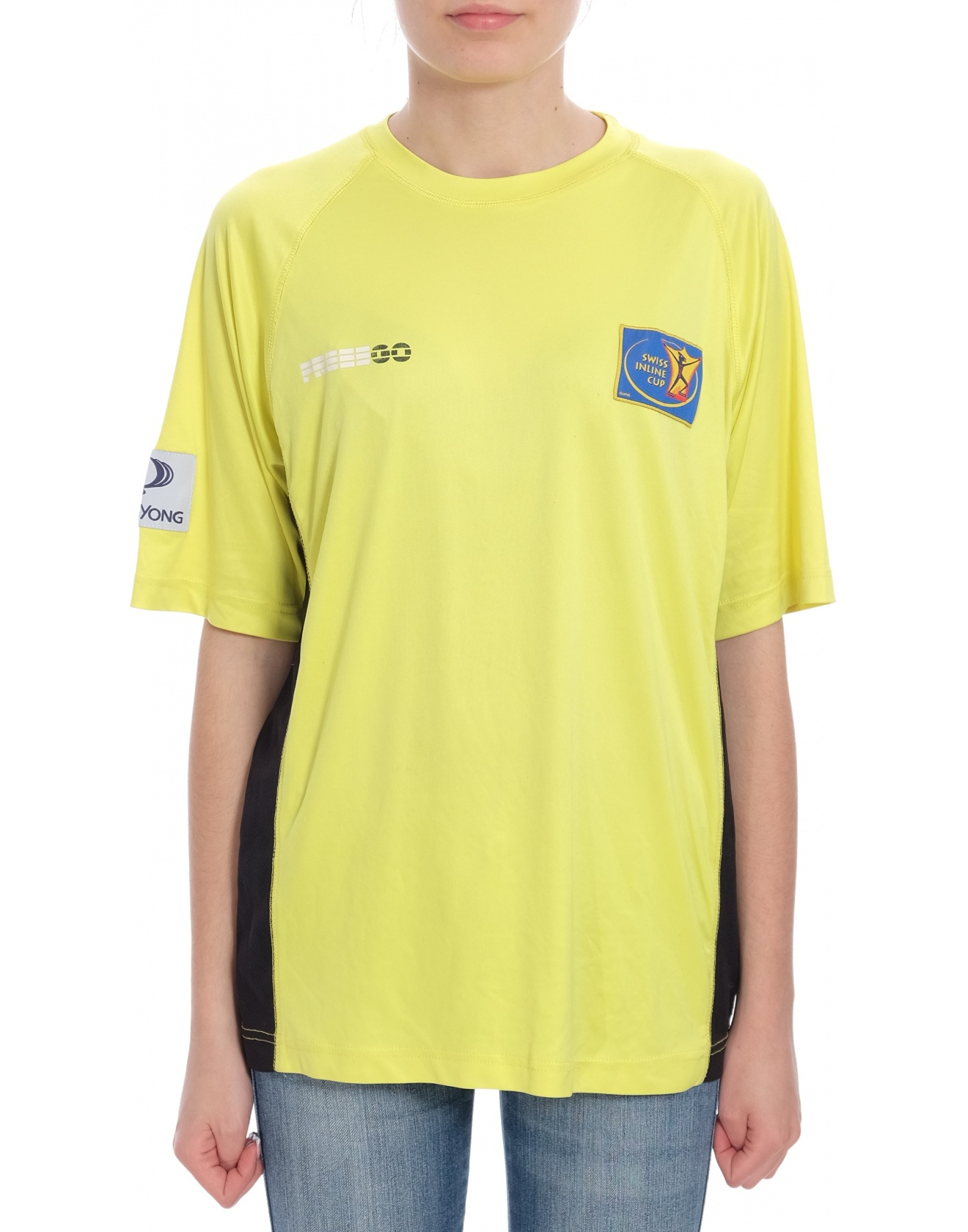 Спортна тениска