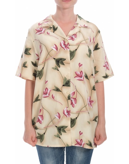 Дамска риза с къс ръкав