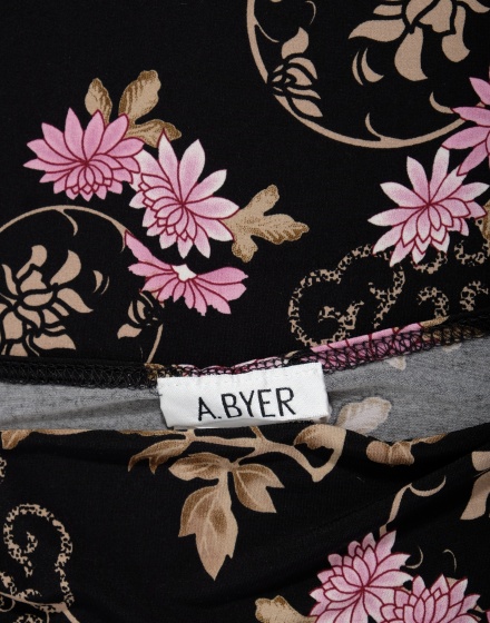 Дамски топ A. Bayer