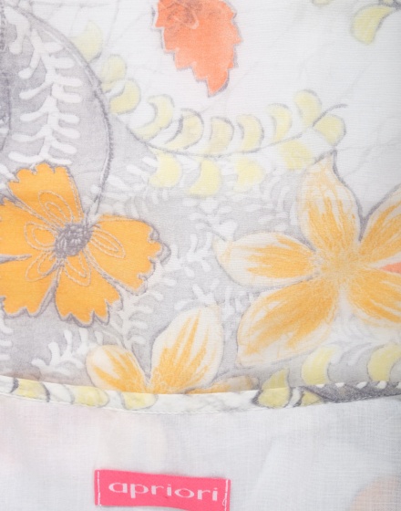 Дамски топ Apriori