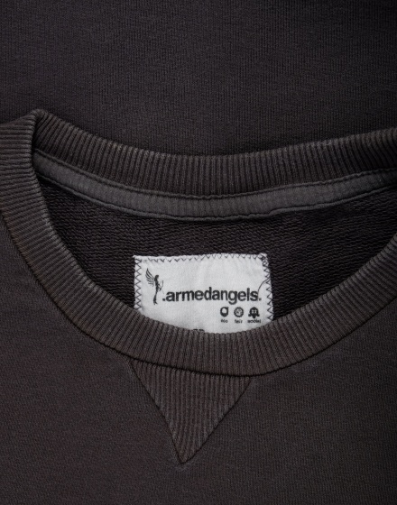 Спортна блуза Armedangels