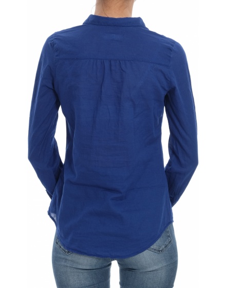 Дамска риза