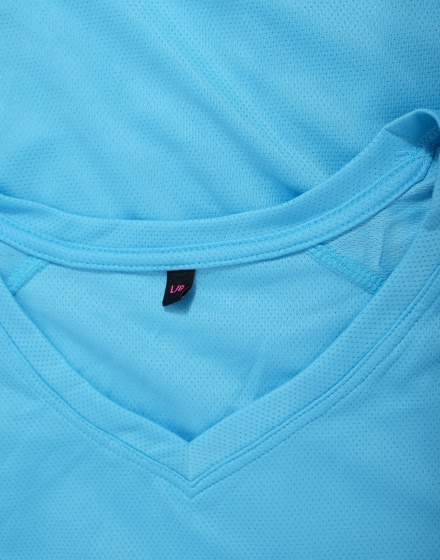 Спортна тениска