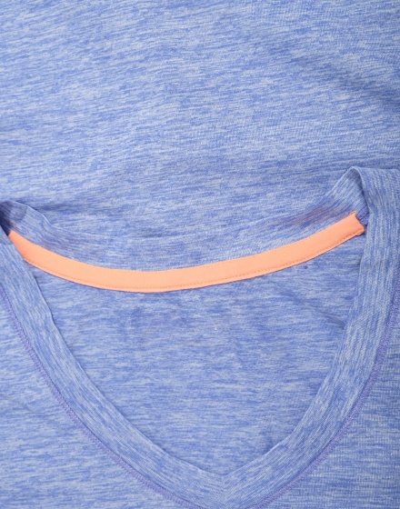 Спортна тениска