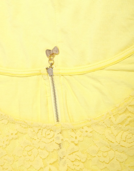 Дамска блуза с къс ръкав