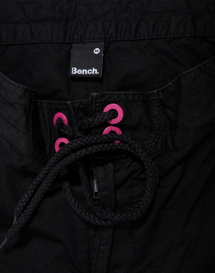 Дамски къси панталони Bench